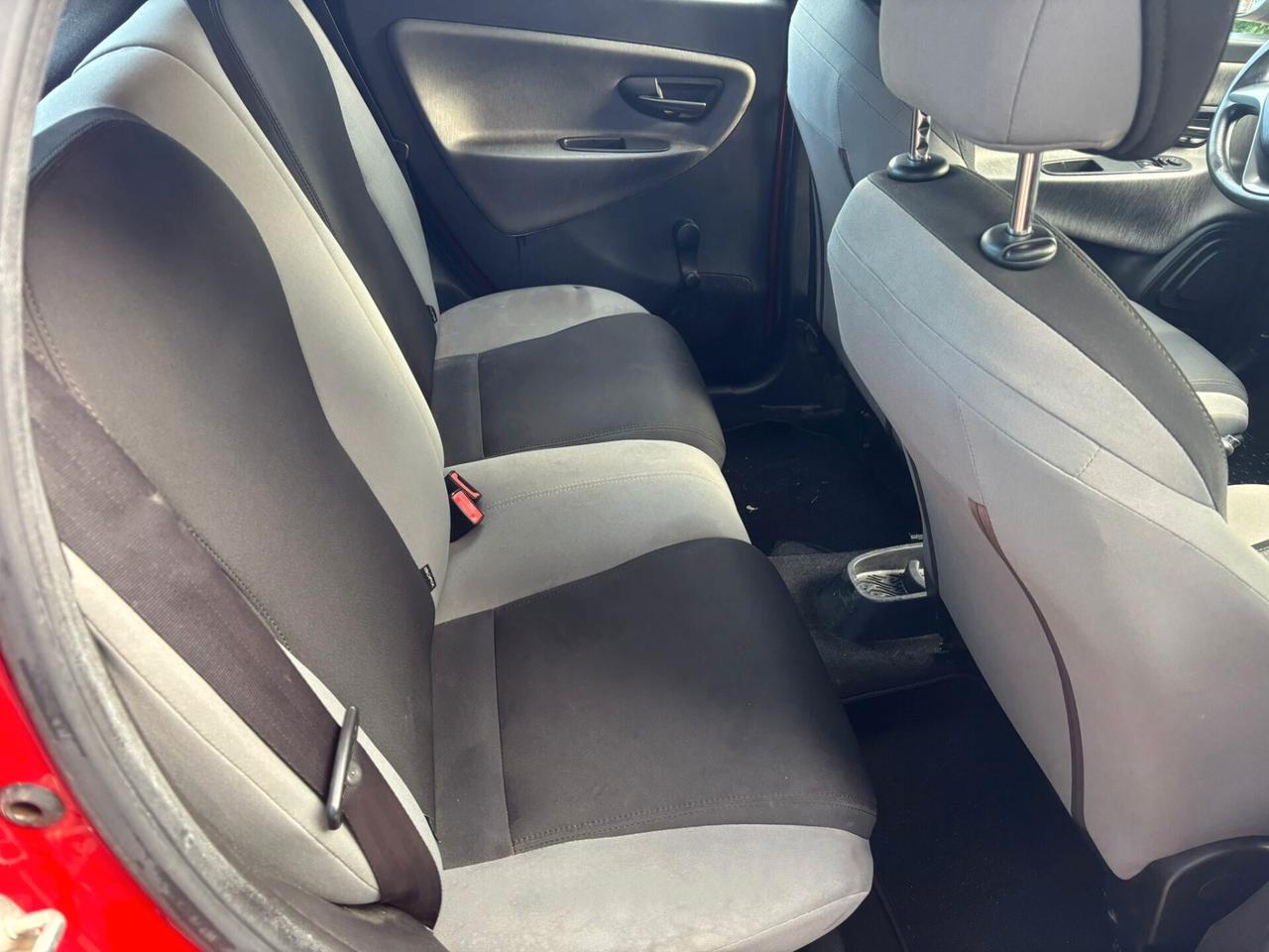 LANCIA YPSILON 0.9 TWINAIR Silver - 2013