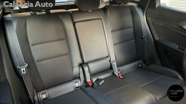 RENAULT Austral Full Hybrid E-Tech 200 Techno Esprit Alpine