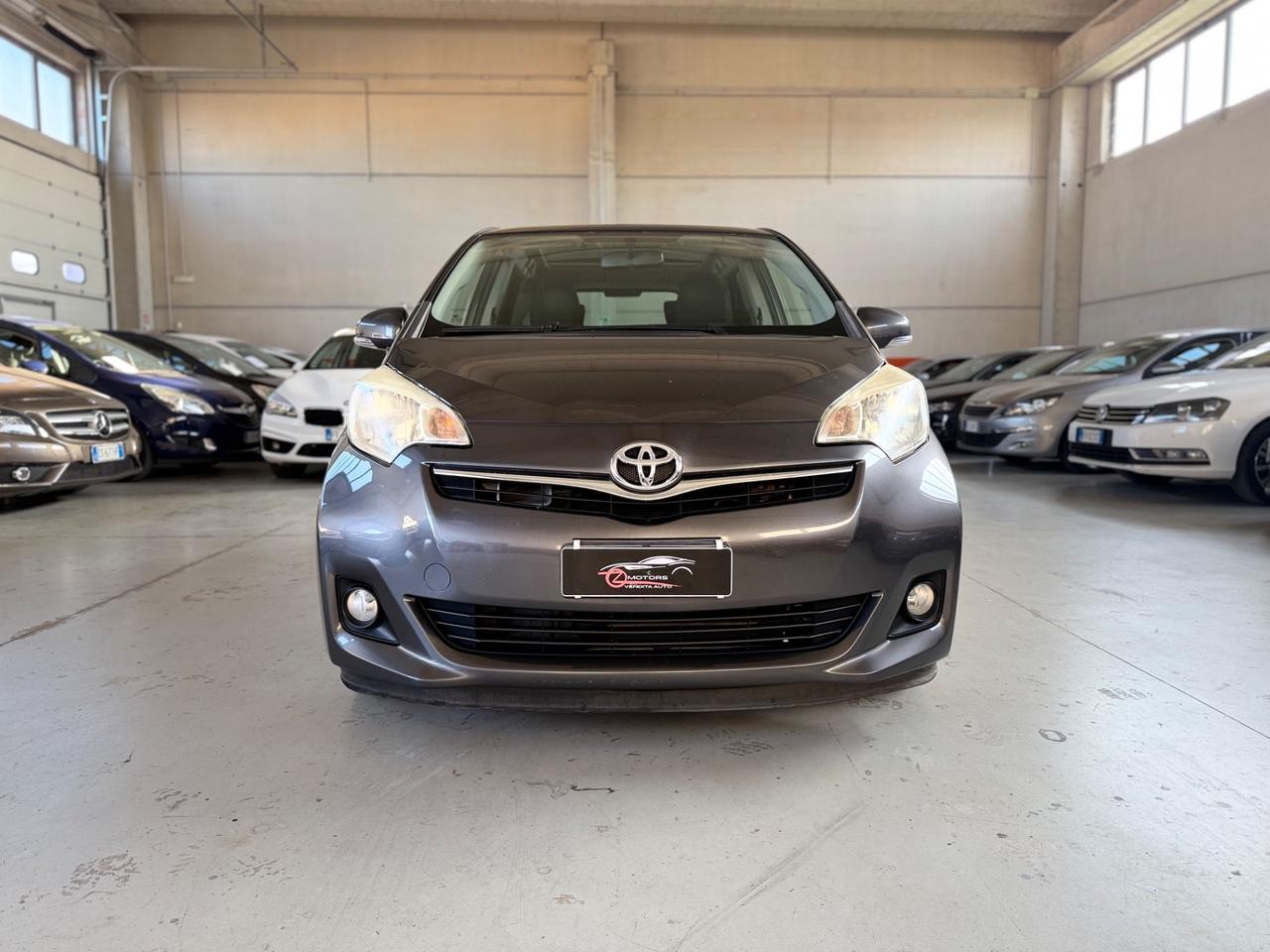 Toyota Verso-S 1.3 MT Active NEOPATENTATI
