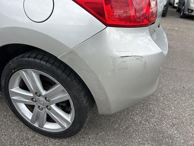Toyota Auris 2.2 D-Cat 5 porte