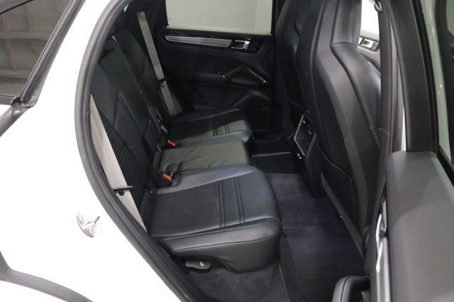 PORSCHE Cayenne Coupé 3.0 V6 E-Hybrid "PARI AL NUOVO