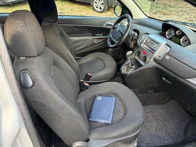 LANCIA Ypsilon 1.2 Versus senza nessun lavoro da fare