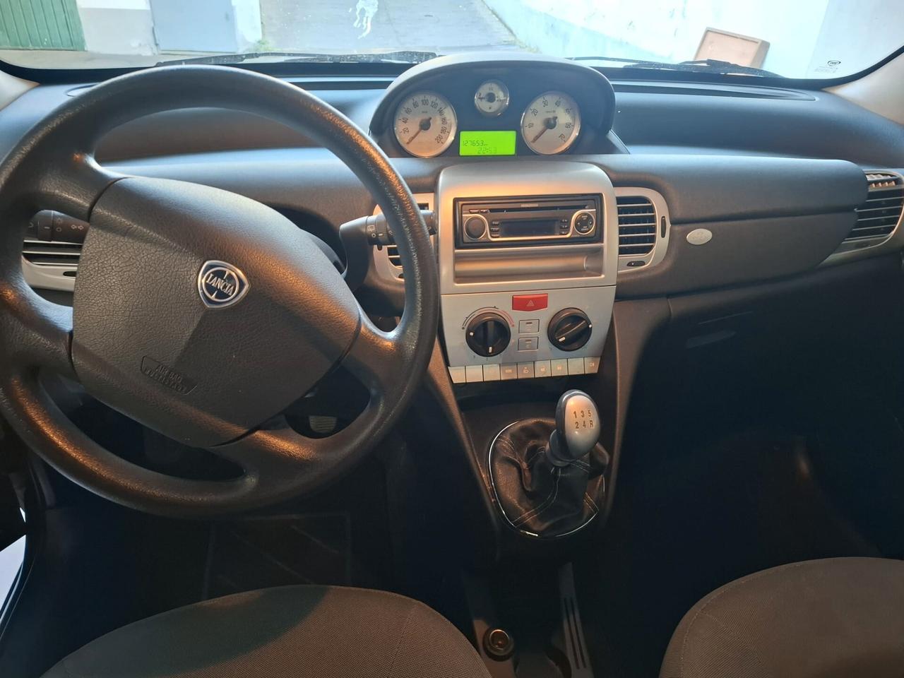 Lancia Ypsilon 1.2 Argento