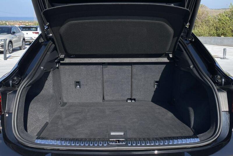 Audi Q3 SPB S line interno ed esterno 2.0 TDI 150CV S-Tronic 35