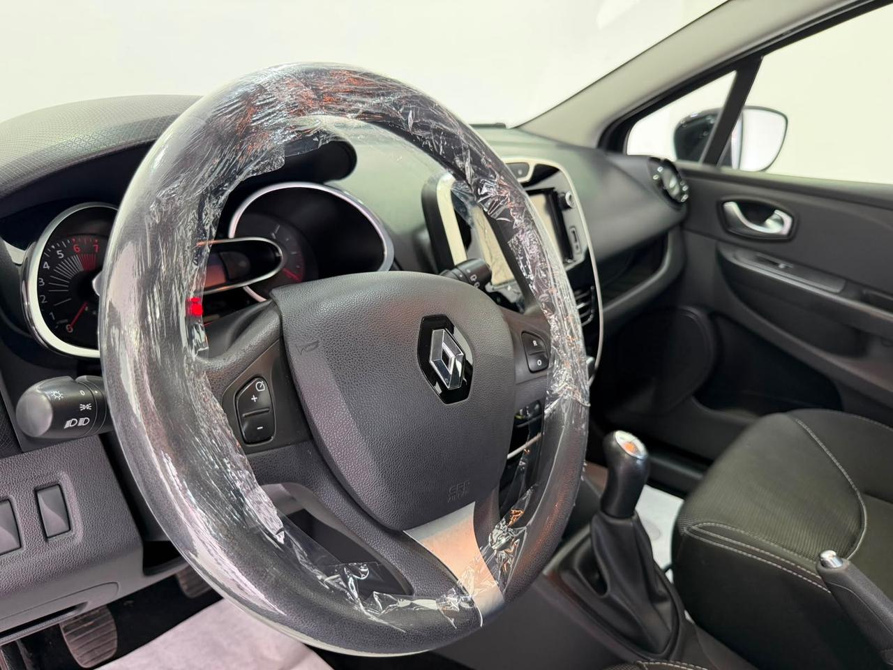 Renault Clio 1.2 75CV 5 porte Life