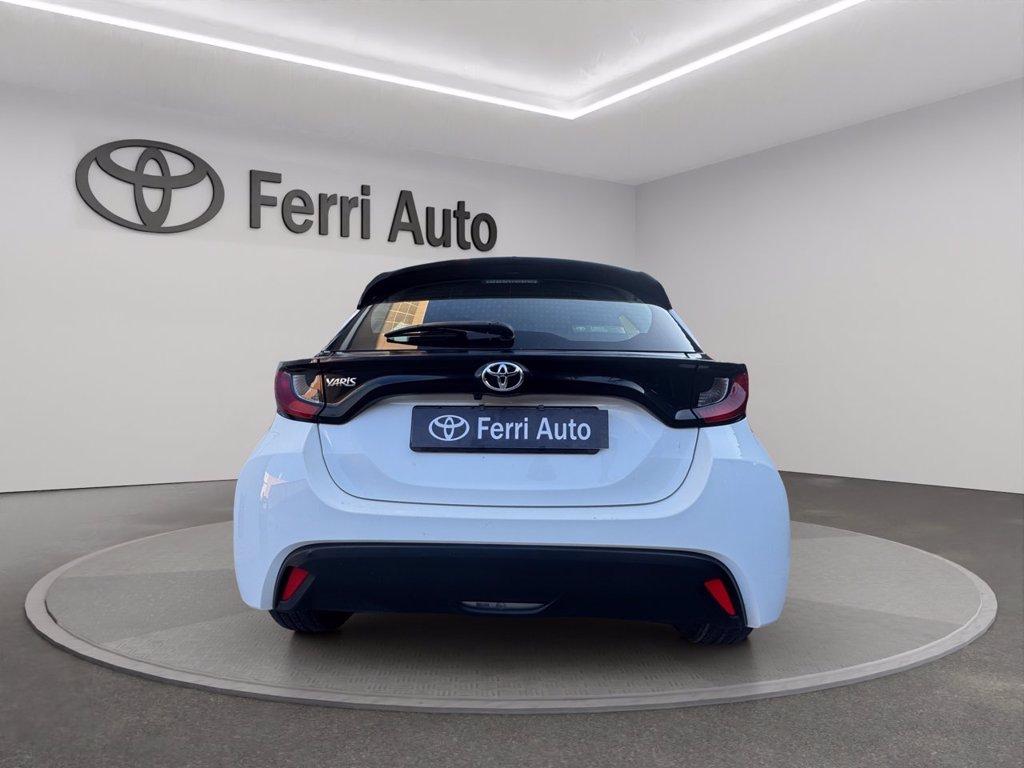 TOYOTA Yaris 1.0 active del 2023