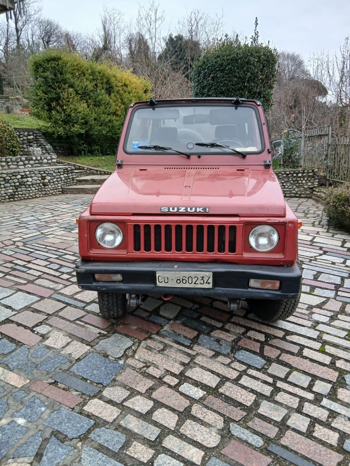 Suzuki SJ 410 SJ410 Cabriolet De Luxe