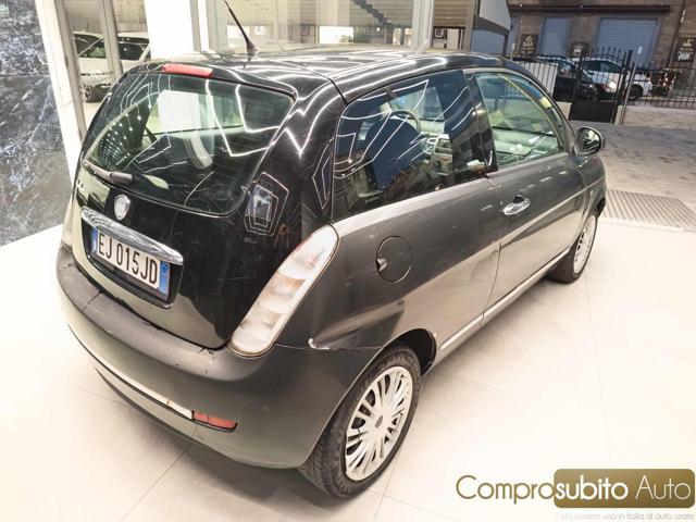 LANCIA Ypsilon 1.2 69 CV Unyca