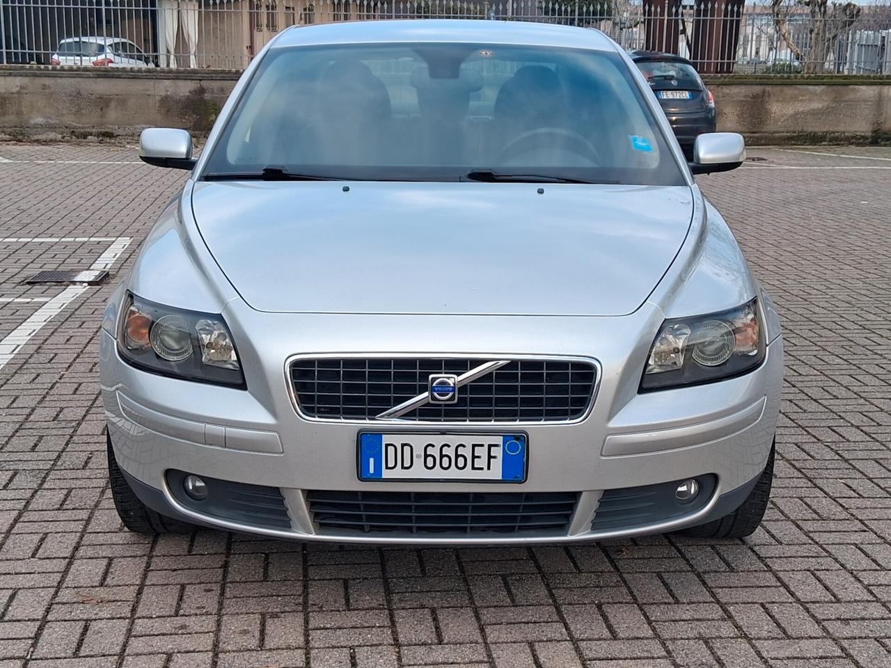 Volvo S40 2.0 D cat Summum NEOPATENTATI..CELL 320 147 1147 WUATSAPP