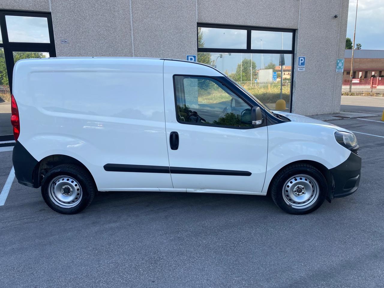 Fiat Doblo 1.6 MJT 90CV S&S PL-TN Cargo Maxi Easy