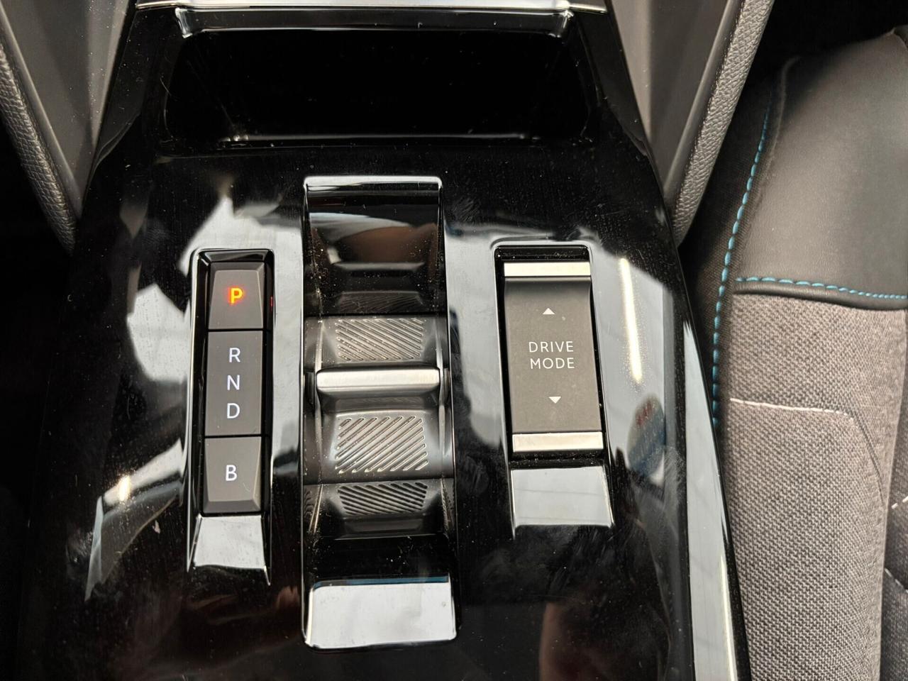 Citroen C4 PLUS motore elettrico 136 CV SPOTICAR