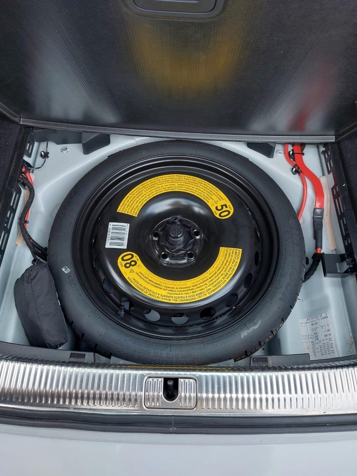 Audi A4 Avant 2.0 TDI 150 CV S tronic SLine