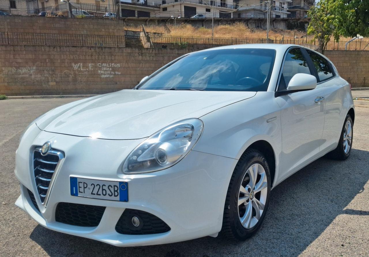 Alfa Romeo Giulietta 1.6 JTDm-2 105 CV Exclusive