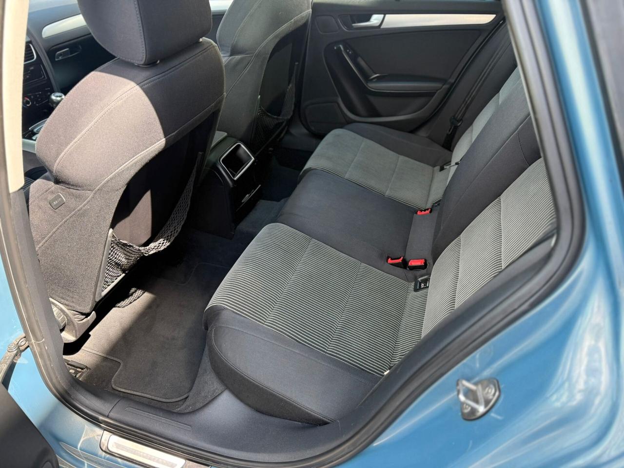 AUDI A4 2.0 TDI 2011 12 MESI DI GARANZIA