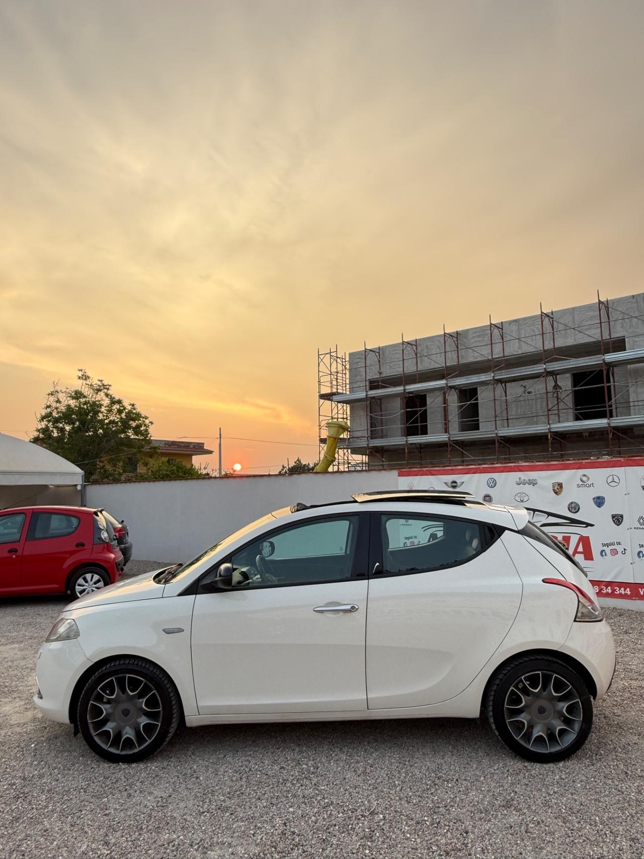 Lancia Ypsilon 1.3 MJT 16V 95 CV 5 porte S&S Platinum