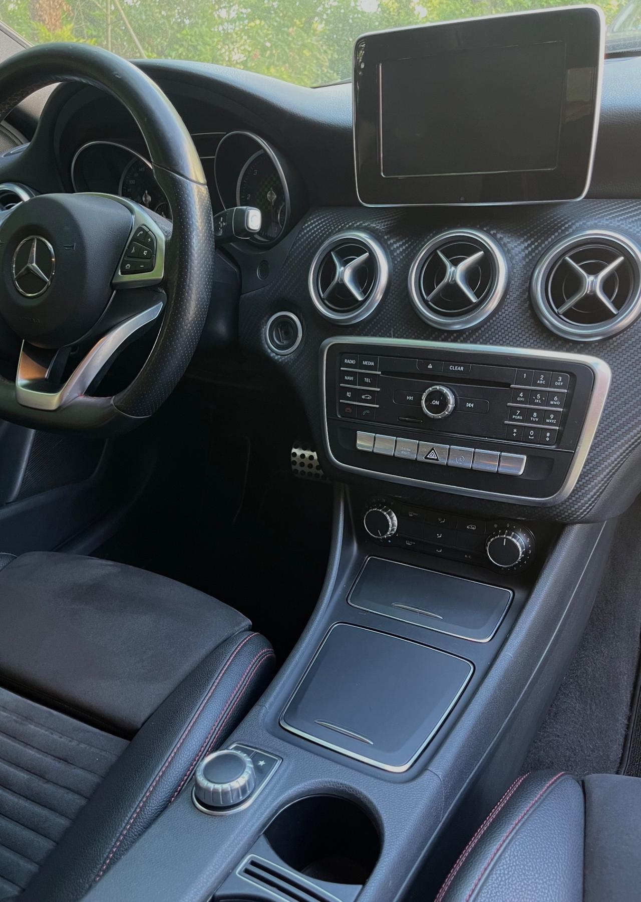 Mercedes-benz A 180 d Automatic Premium AMG
