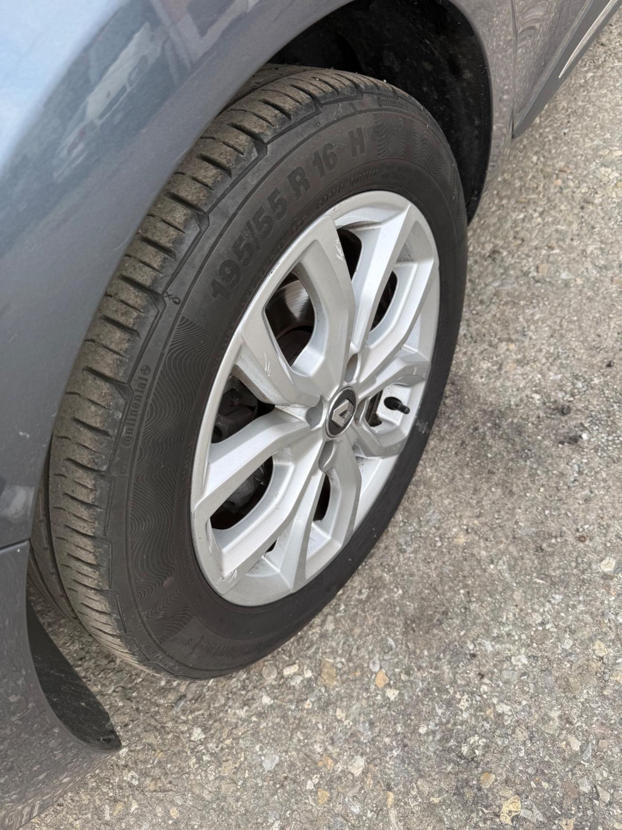 Renault Clio 1.2 75CV 5 porte Zen