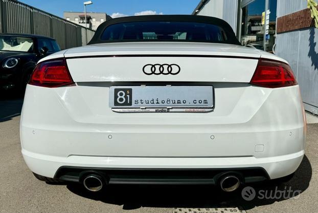 AUDI TT Roadster 2.0 TDI ultra Design