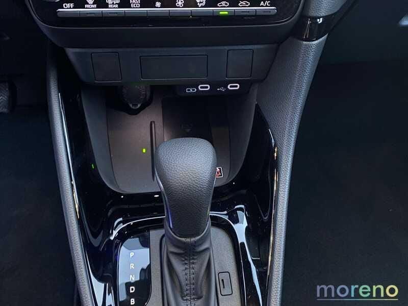 Toyota Yaris 1.5h 130 Lounge