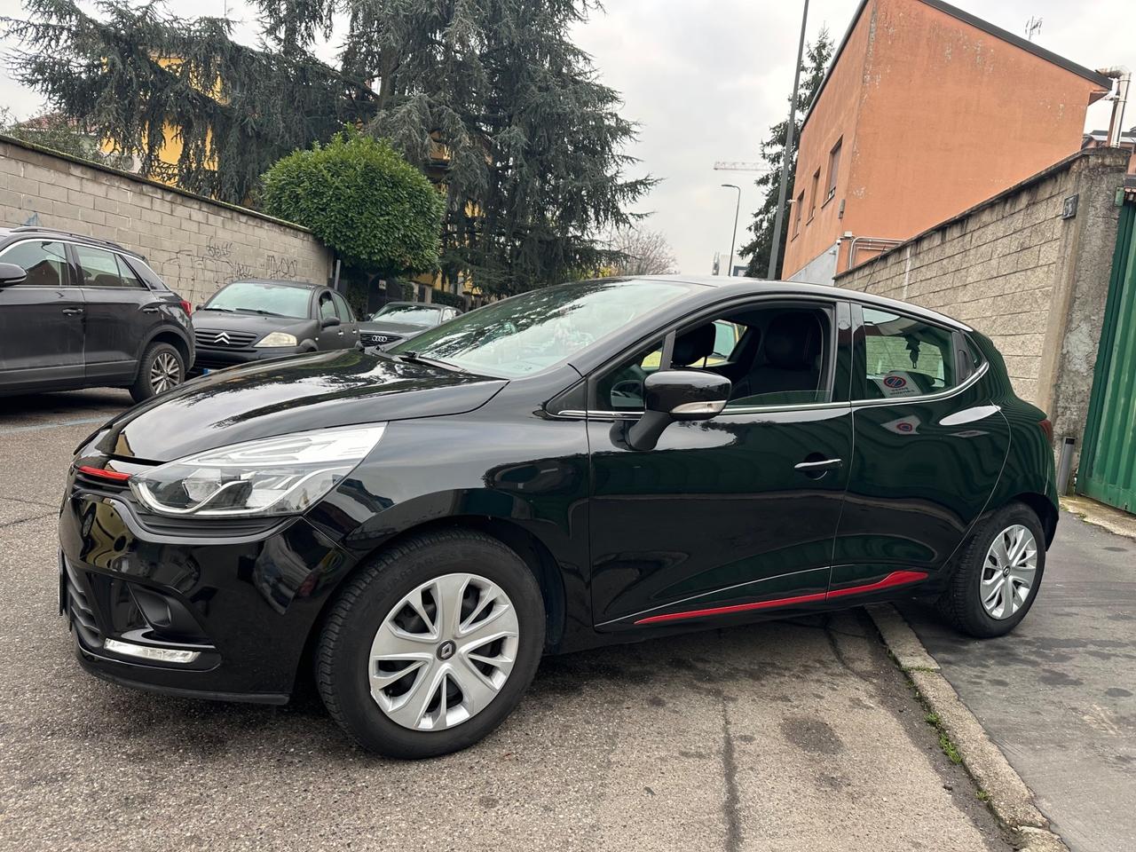 Renault Clio Sporter TCe 12V 90CV euro 6 - ok neopatentati