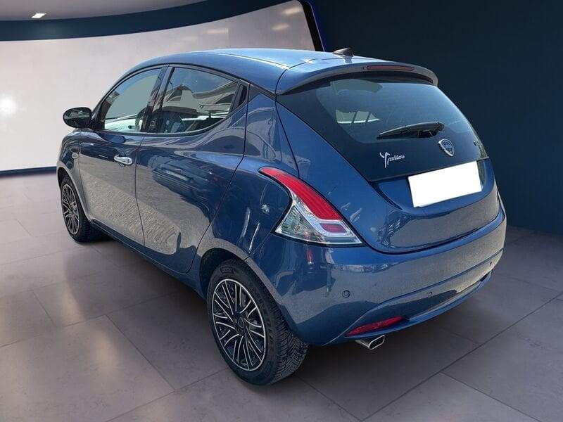 Lancia Ypsilon III 2021 1.0 firefly hybrid Gold s&s 70cv