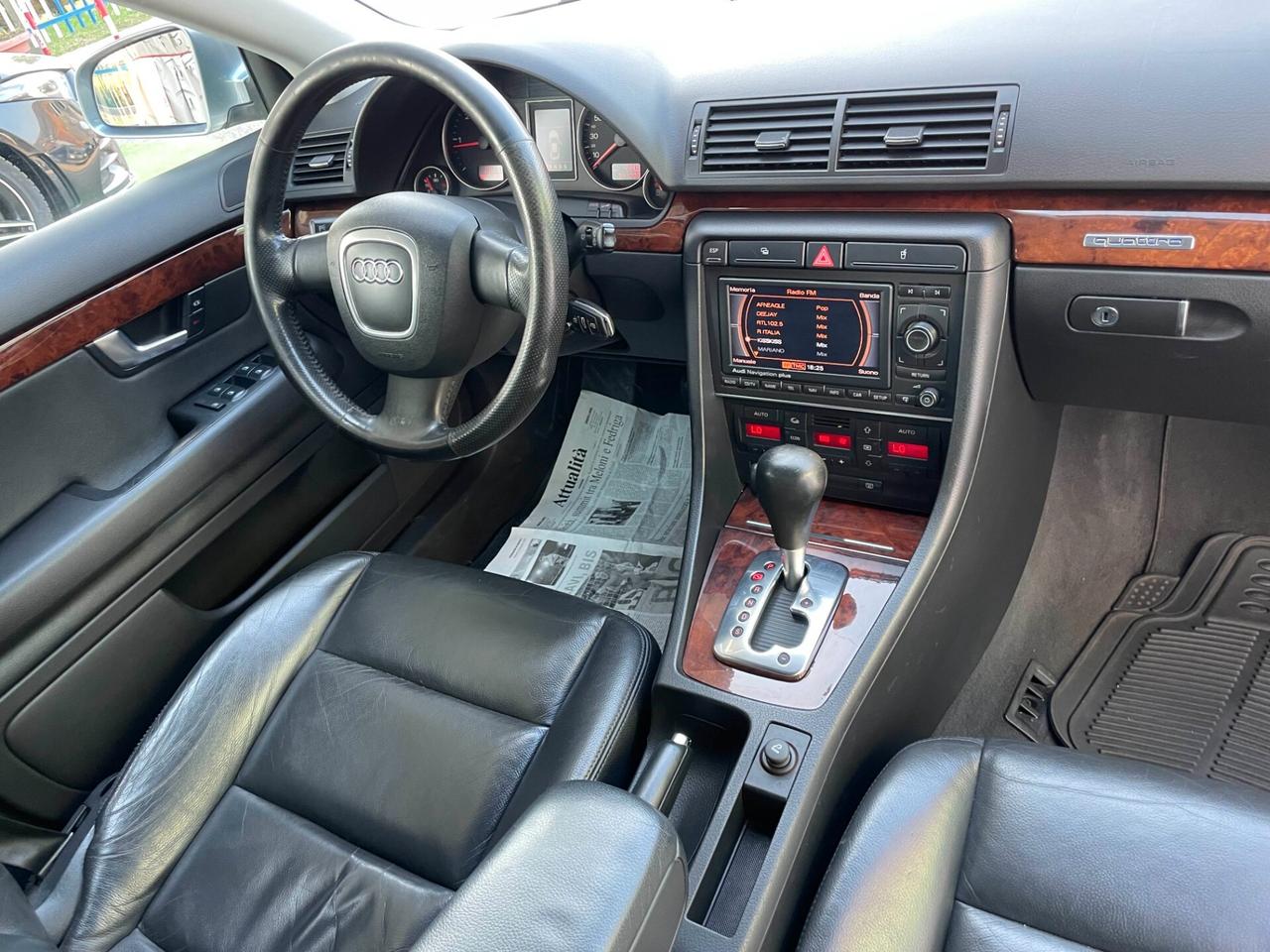 Audi A4 3.0 V6 TDI Avant quattro Sport S TRONIC