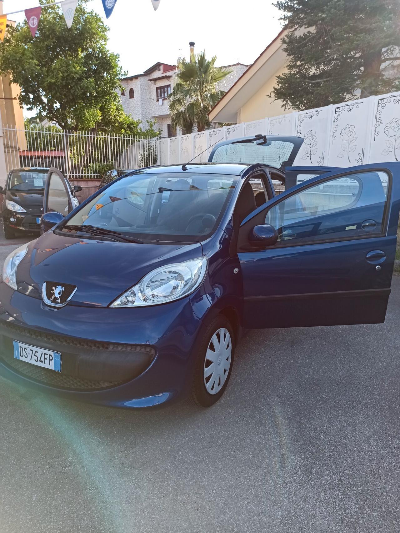 Peugeot 107 1.0 68CV 5p. Plaisir