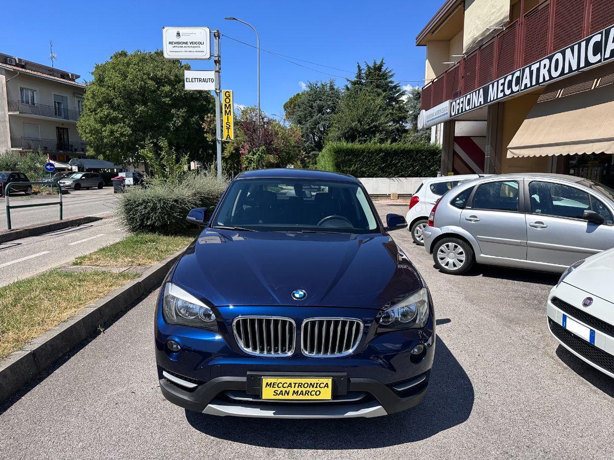 BMW - X1 - sDrive18d X Line