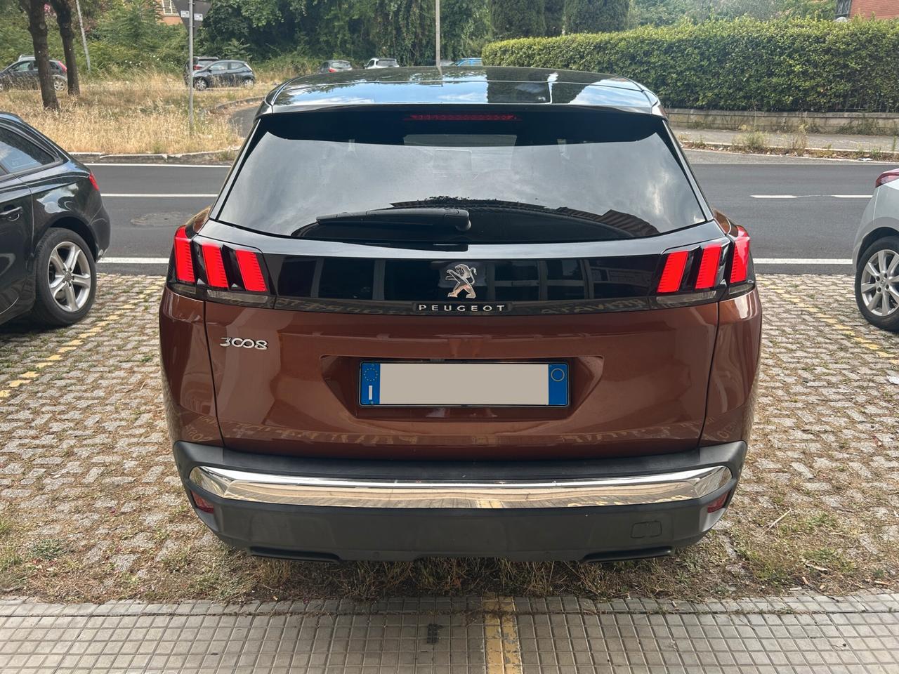 Peugeot 3008 BlueHDi 120 S&S EAT6 Allure full optional Camera, Keyless go, Led, Navi, palette al volante
