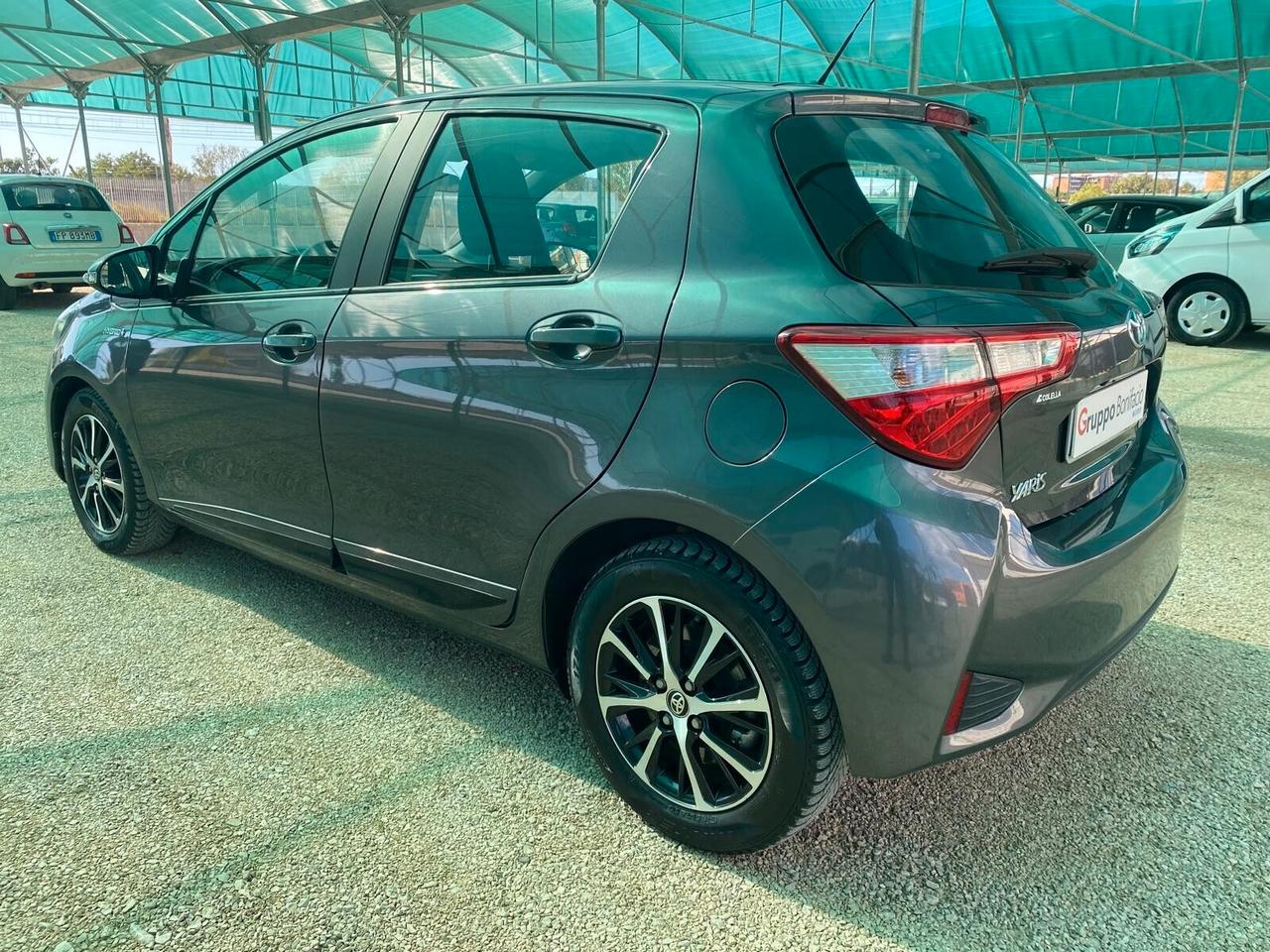 Toyota Yaris 1.5 Hybrid 5 porte Cool