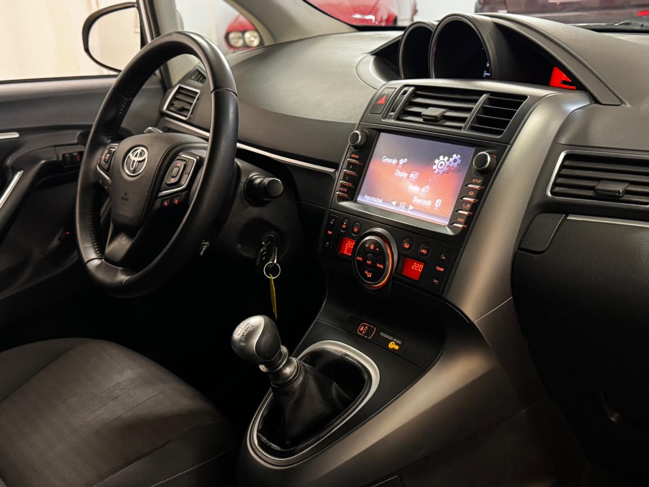 Toyota Verso 1.6 D-4D-Euro6-Telecamera-Garantita-Permute-