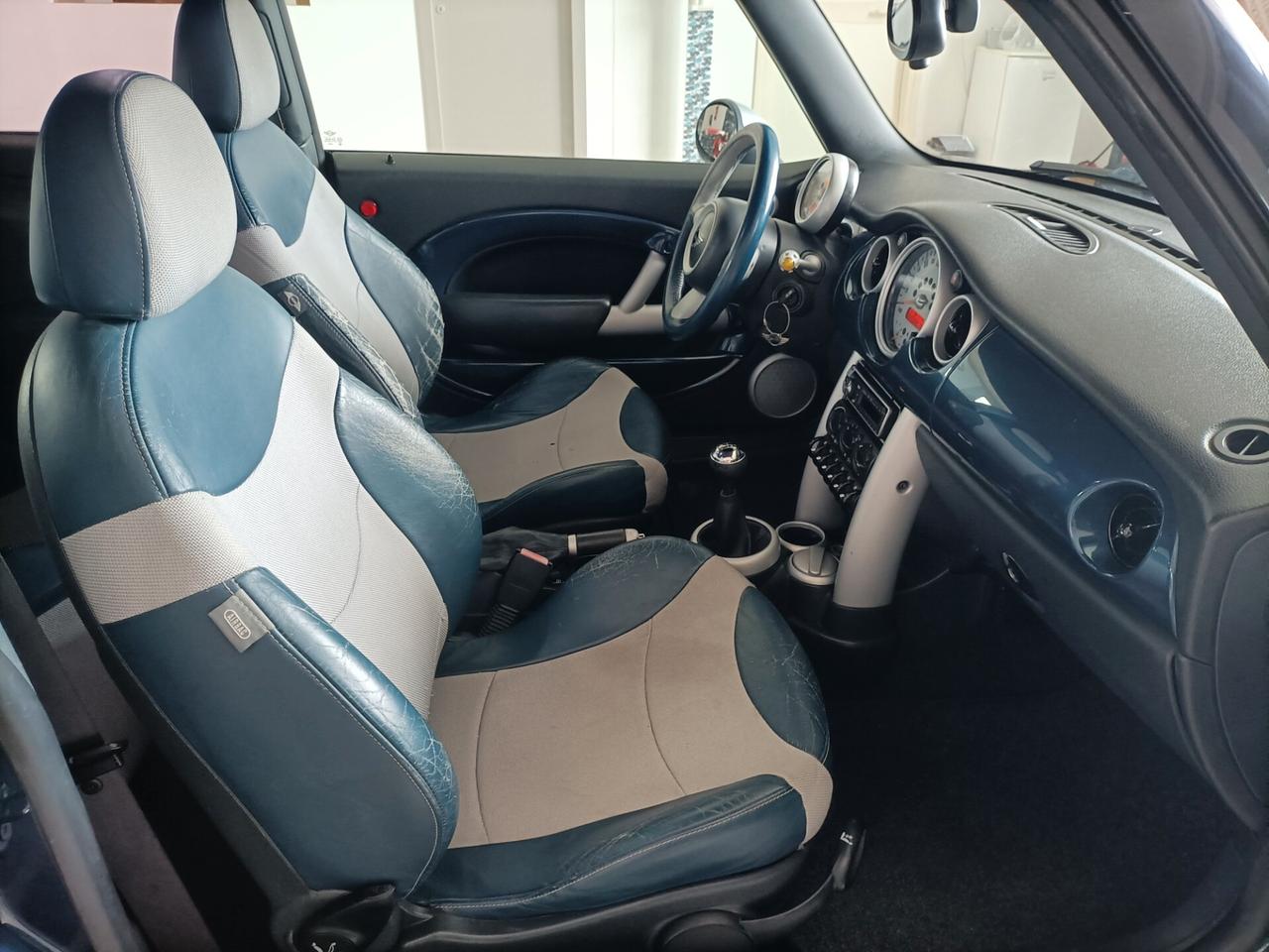 Mini 1.6 16V CV 116 Cooper Checkmate 11/2005