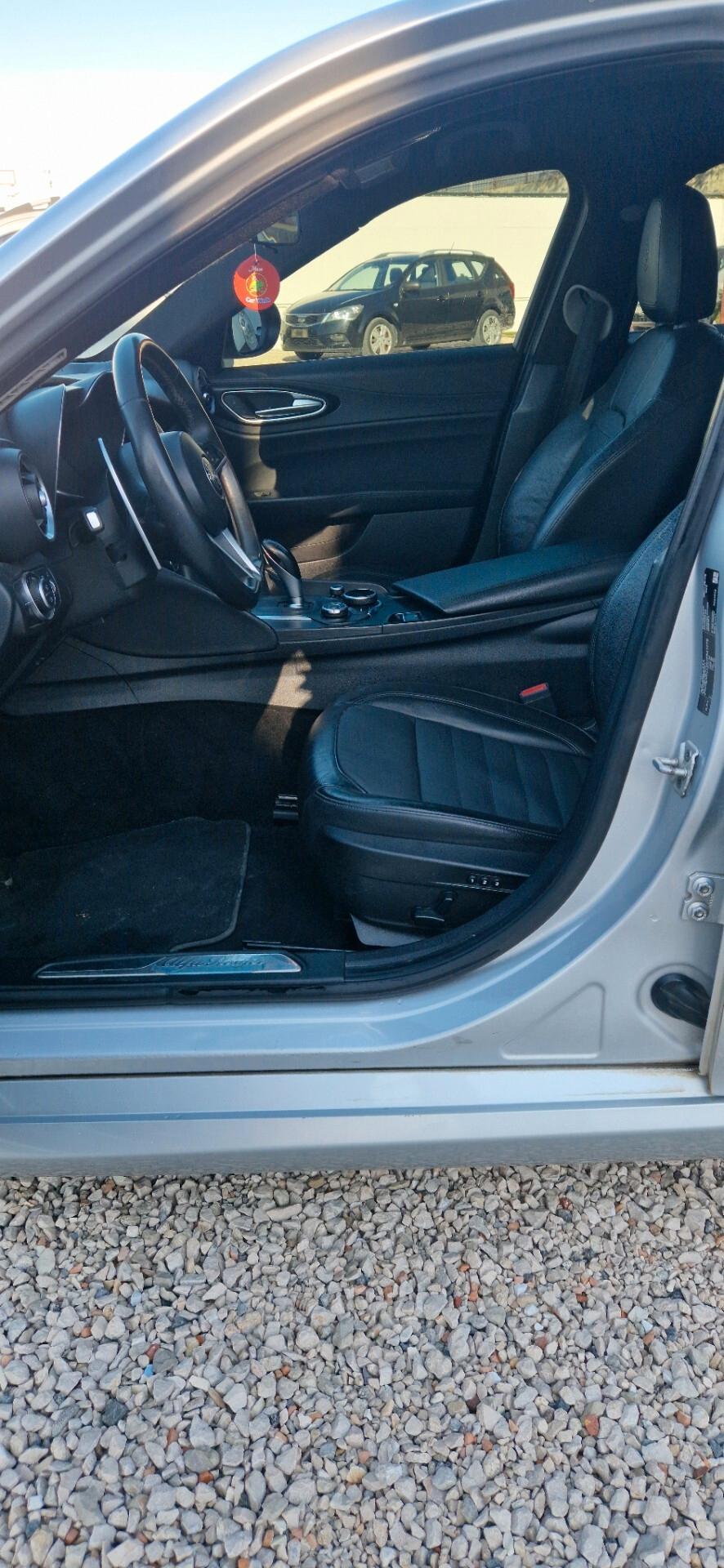 Alfa Romeo Giulia 2.2 Turbodiesel 180 CV AT8 Super