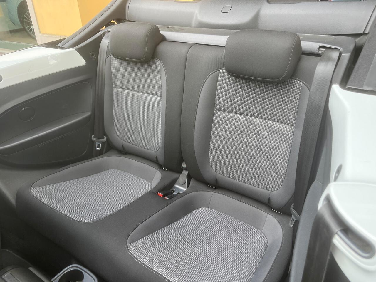 Volkswagen Maggiolino Cabrio 2.0 TDI Design BlueMotion Technology