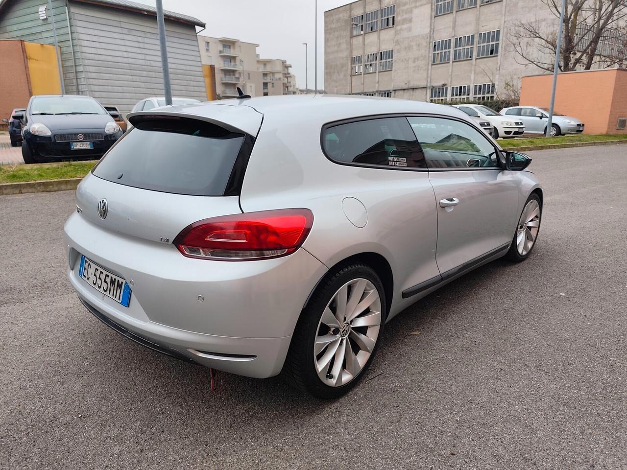 Volkswagen Scirocco 1.4 TSI Benz euro 5 neopatentati