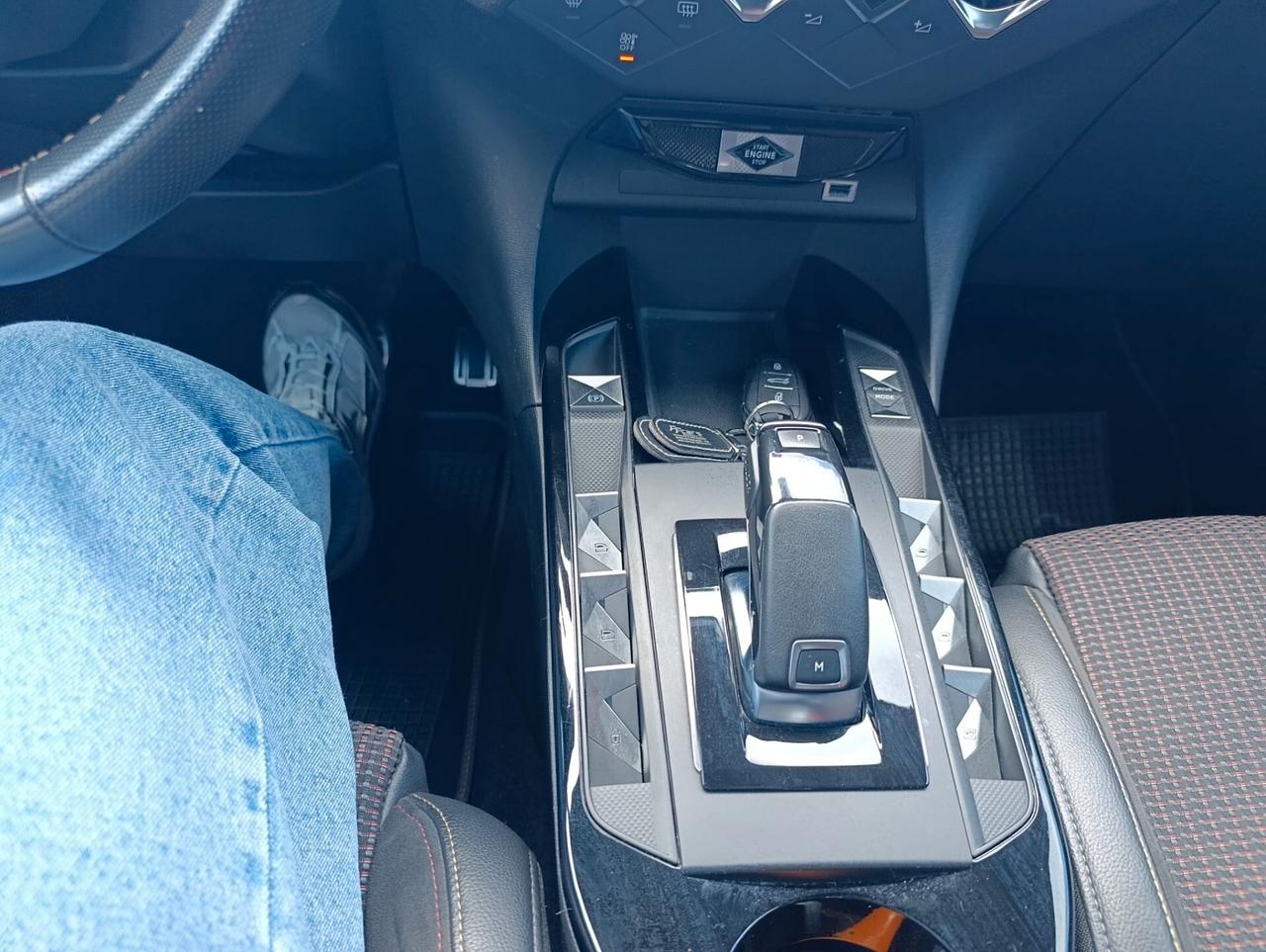 Ds DS3 3 Crossback BlueHDi 130 aut. Performance Line