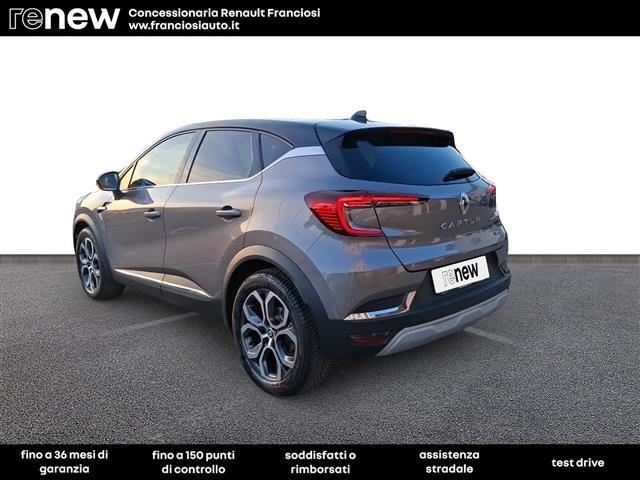 RENAULT Captur E-TECH Hybrid 145 FAST TRACK 2023
