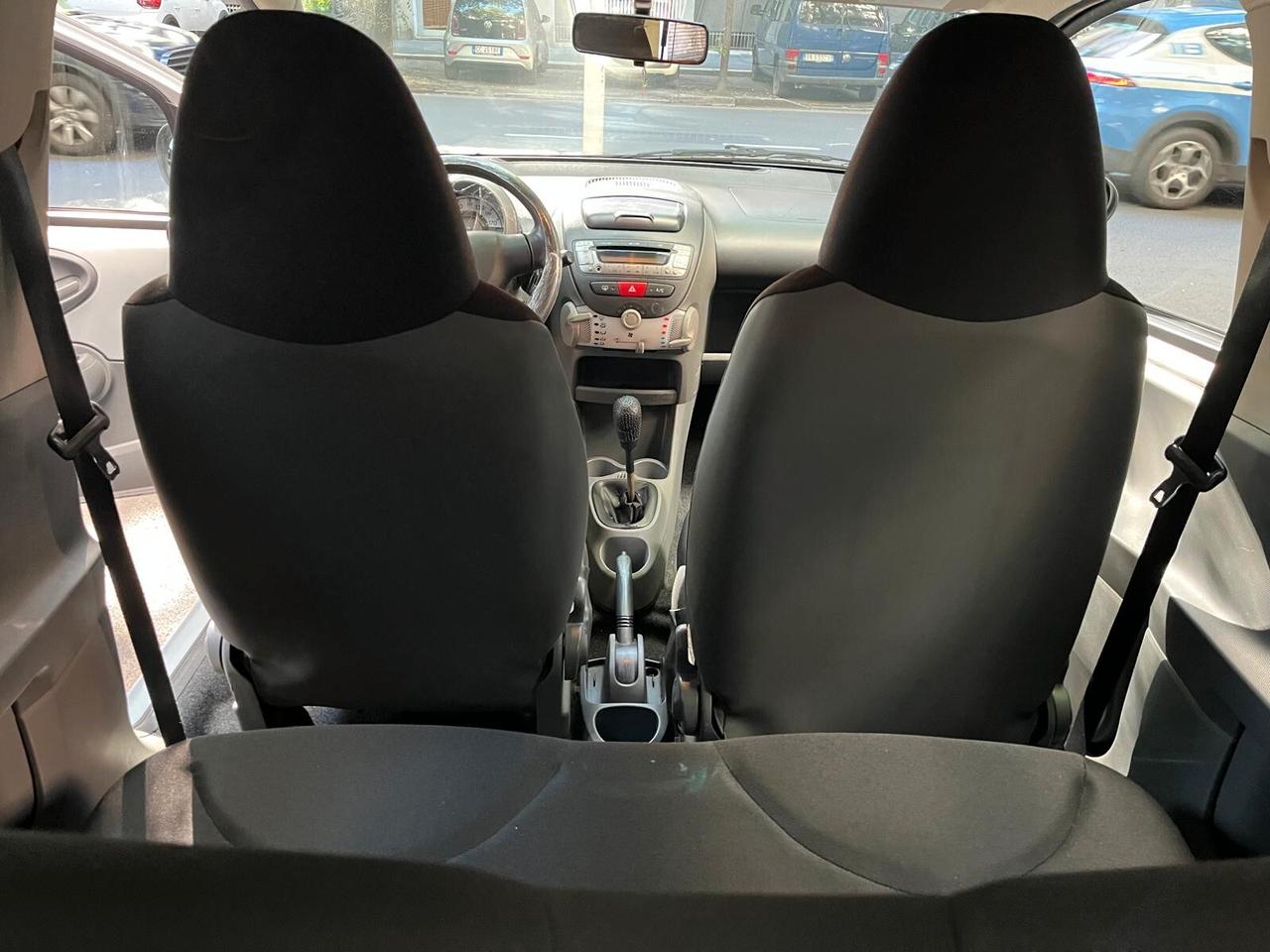 Toyota Aygo 1.0 VVT-i 69 CV 3 porte x-play