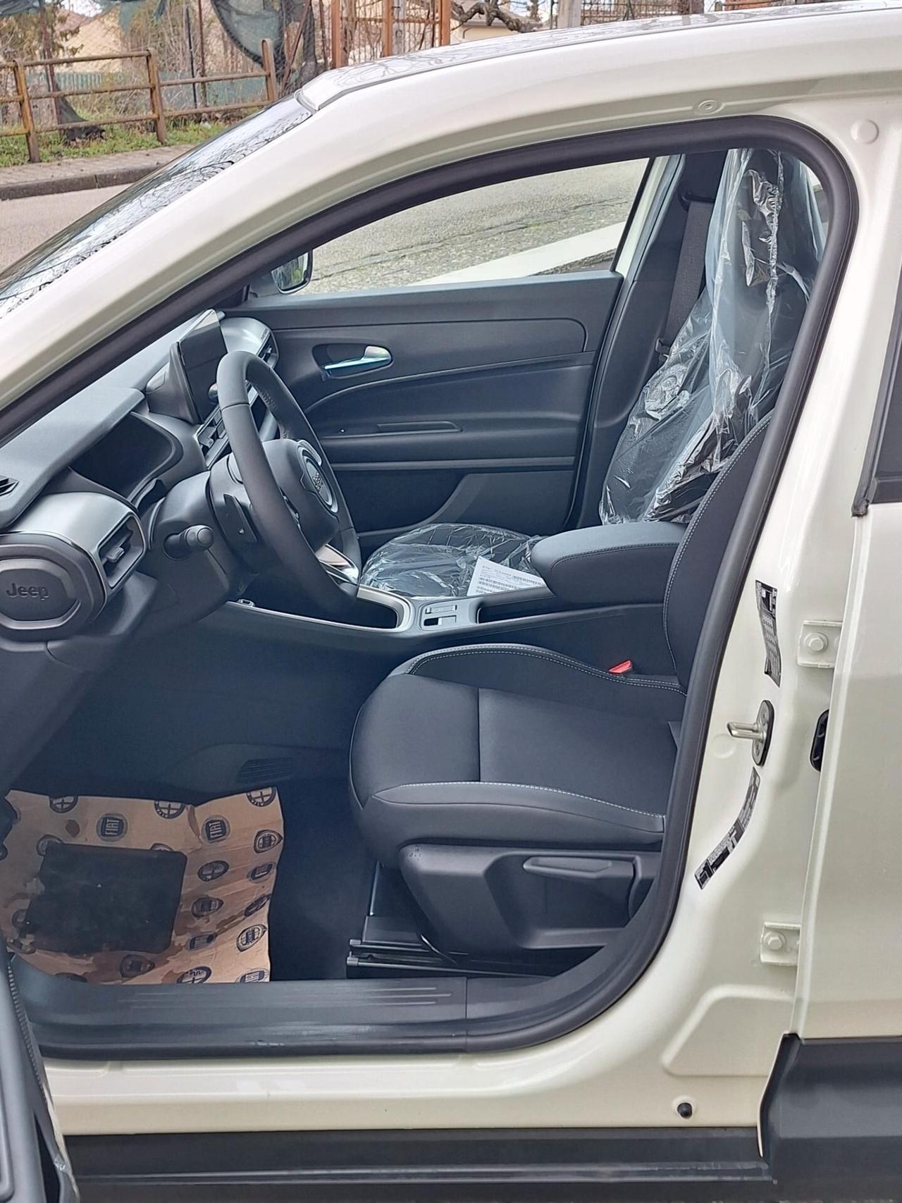 Jeep Avenger 1.2 Turbo 100 CV MHEV Longitude