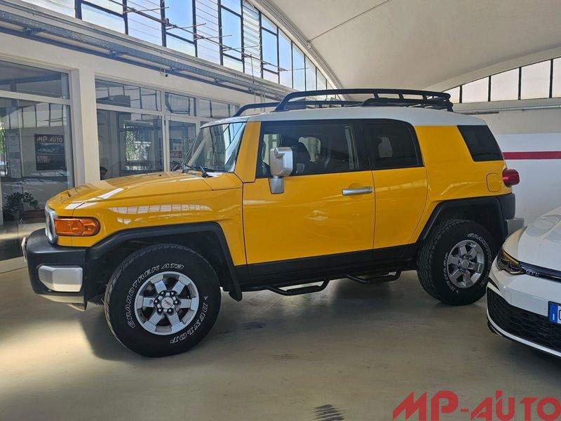 Toyota FJ Cruiser TOYOTA FJCRUISER - TENUTO OTTIMAMENTE -AUTOCARRO - IMPIANTO GPL