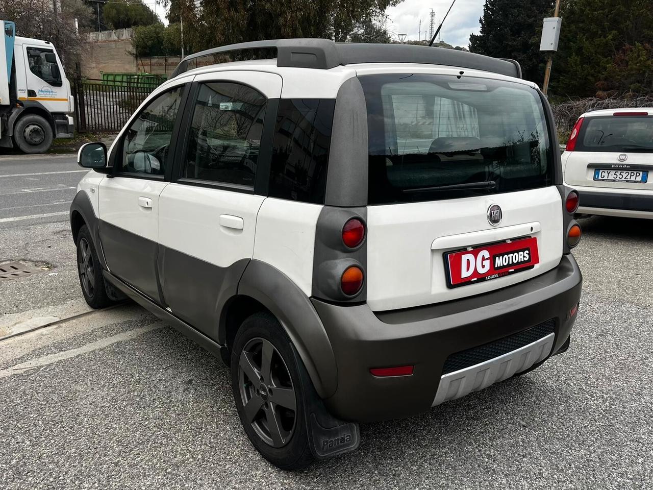 Fiat Panda 1.3 MJT 16V DPF 4x4 Climbing