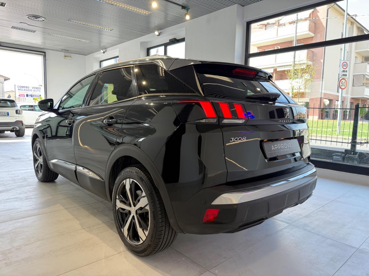 Peugeot 3008 BlueHDi 130 S&S EAT8 Allure
