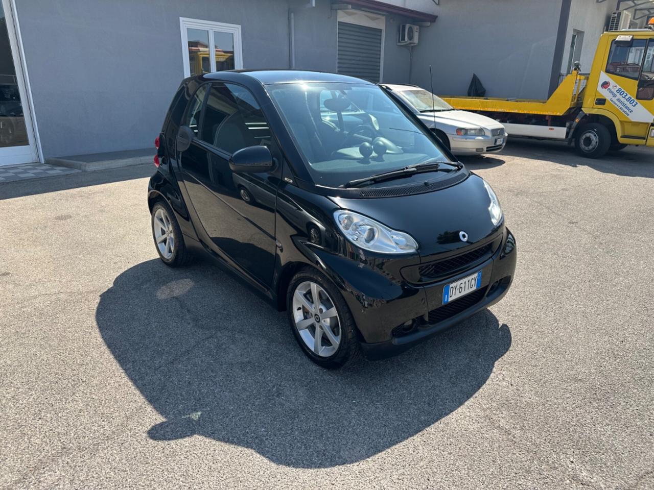 SMART CON POCHI KM PERFETTISSIMA