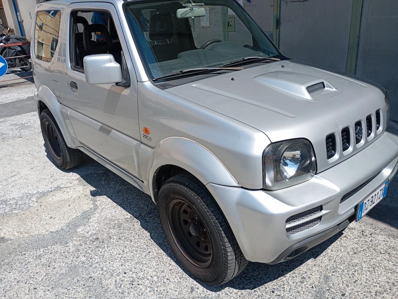 Suzuki Jimny 1.5 DDiS cat 4WD JLX-2010