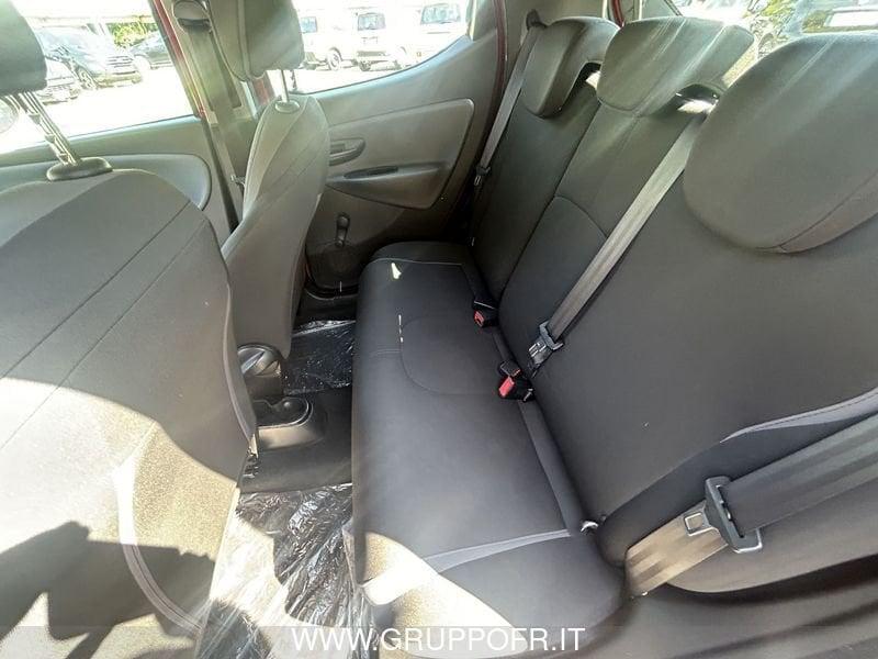 Lancia Ypsilon 1.2 69 CV 5 porte GPL Ecochic Silver