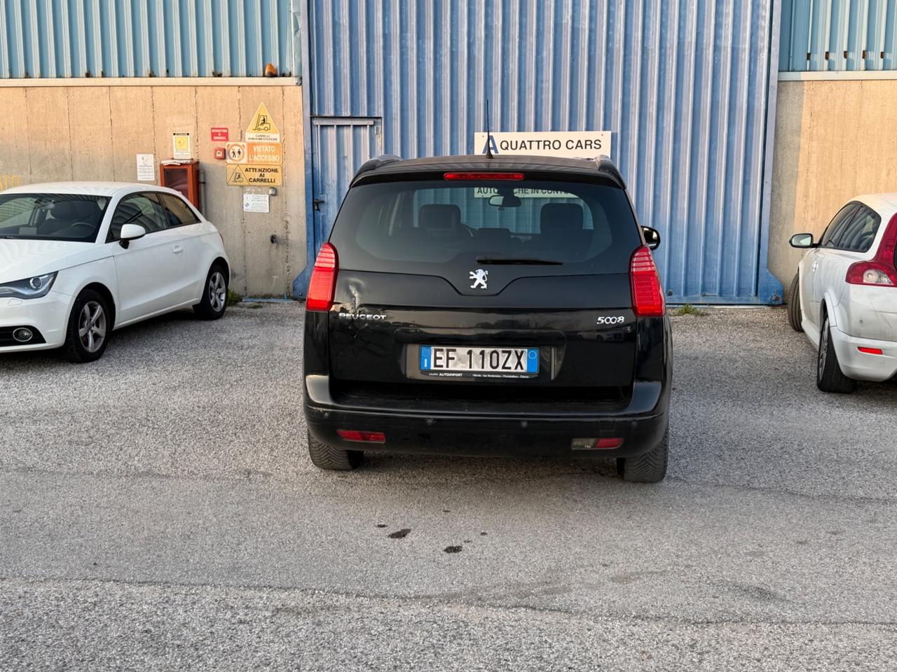 Peugeot 5008 1.6 HDi 112CV cambio robotizzato Tecno