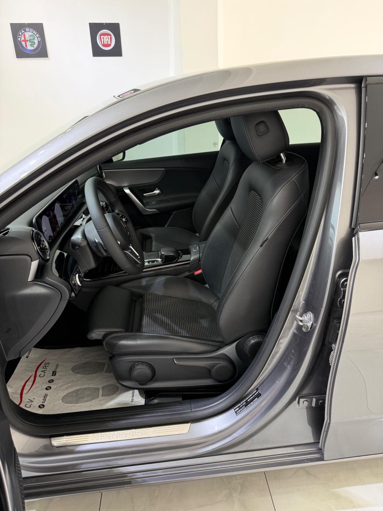 MERCEDES-BENZ A 180 D AUTOMATIC SPORT IVA ESPOSTA