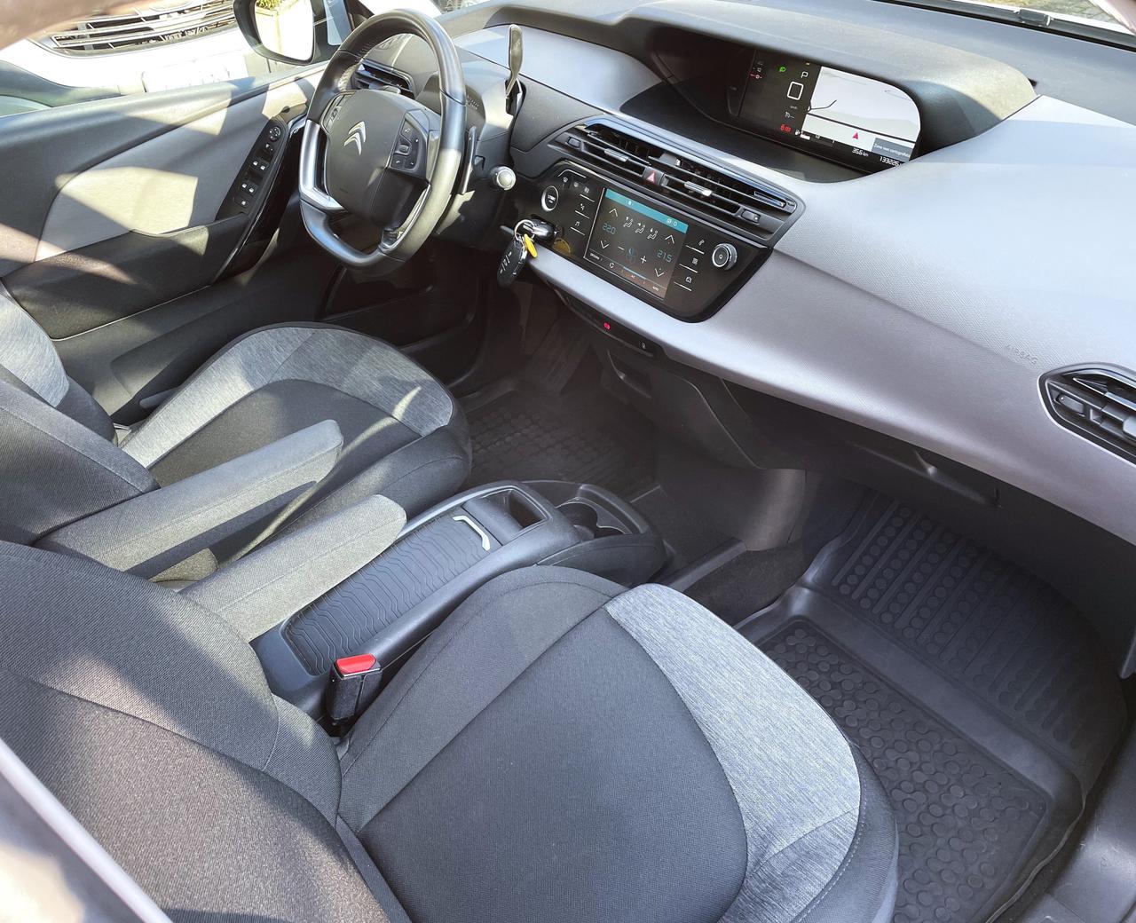 Citroen C4 Grand Spacetourer/Grand Picasso 7 POSTI