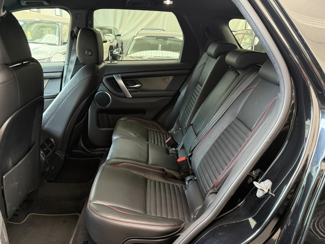 Land Rover Discovery Sport 2.0D I4-L.Flw 150 CV AWD Auto R-Dynamic SE