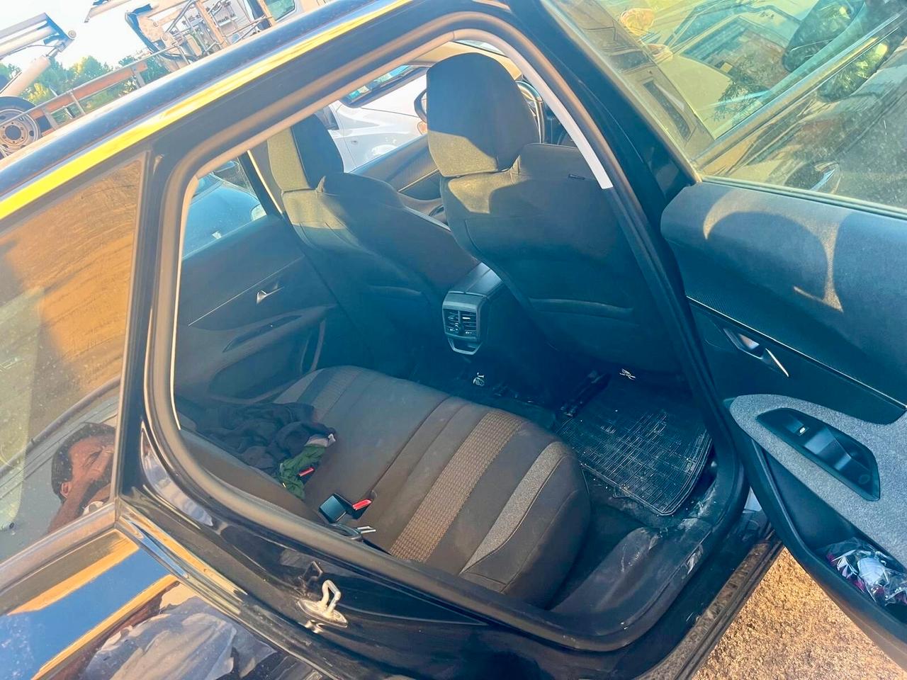 Peugeot 3008 BlueHDi 130 S&S Business